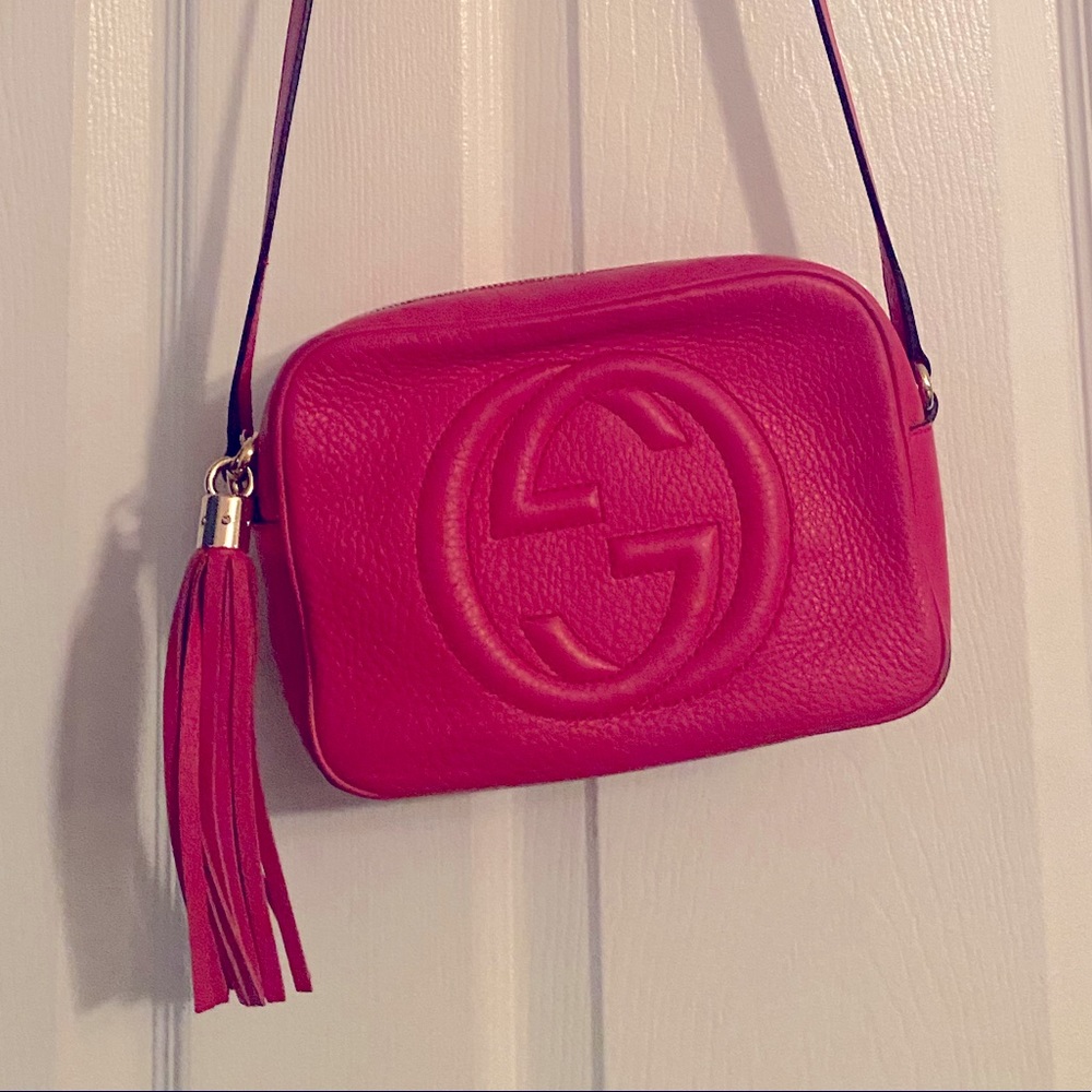 Soho small leather disco authentic Gucci excellent condition, with dust …